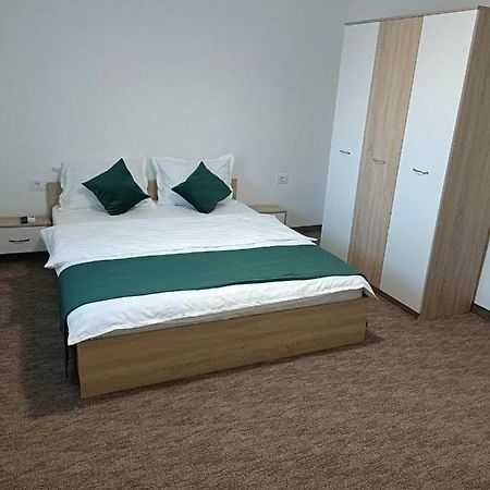 Casa Venus Hotel Sînmartin Екстериор снимка
