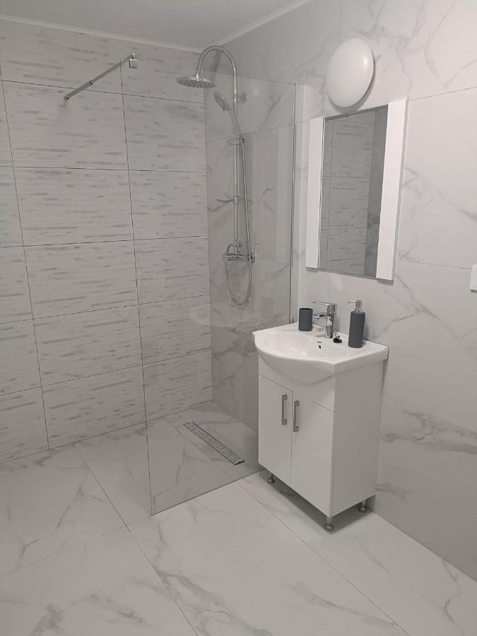 Casa Venus Hotel Sînmartin Екстериор снимка