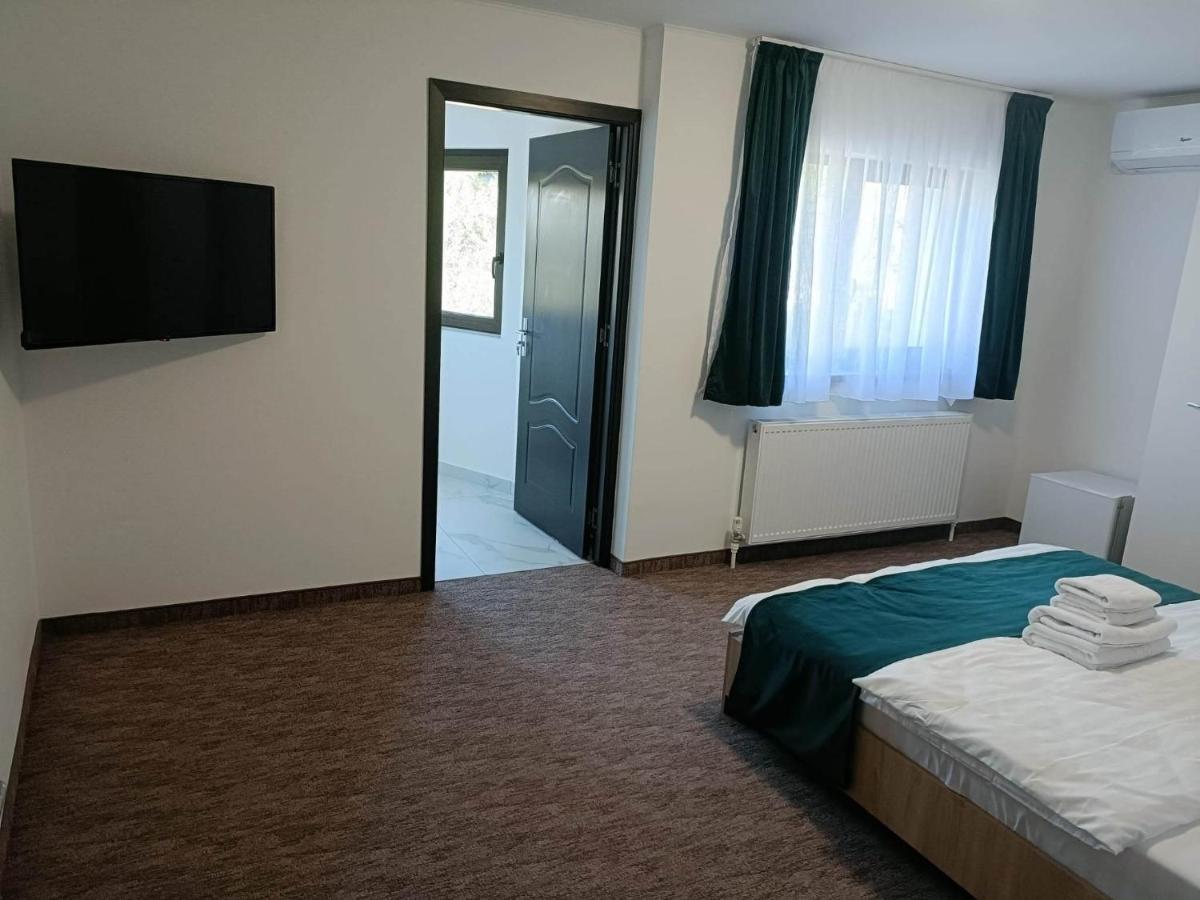 Casa Venus Hotel Sînmartin Екстериор снимка